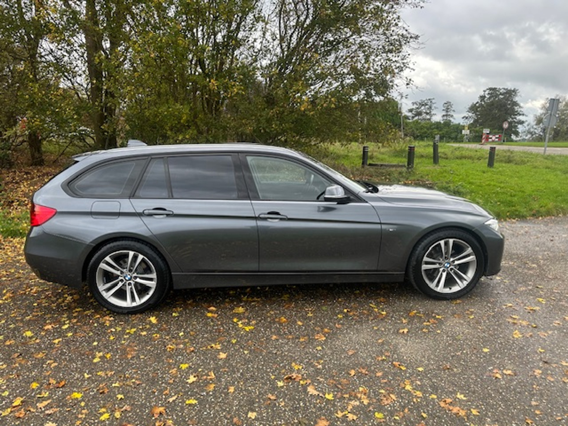 48635822-8.jpg